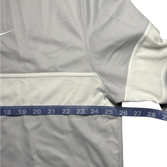 Nike Vintage Y2K 00’s Silver Tag 2XL 100% Nylon Grey White Long Sleeve - Picture 5 of 8